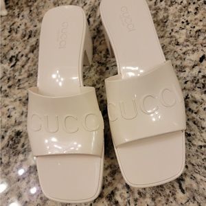 Worn a couple times In great condition. Size 40 box and dust bag included